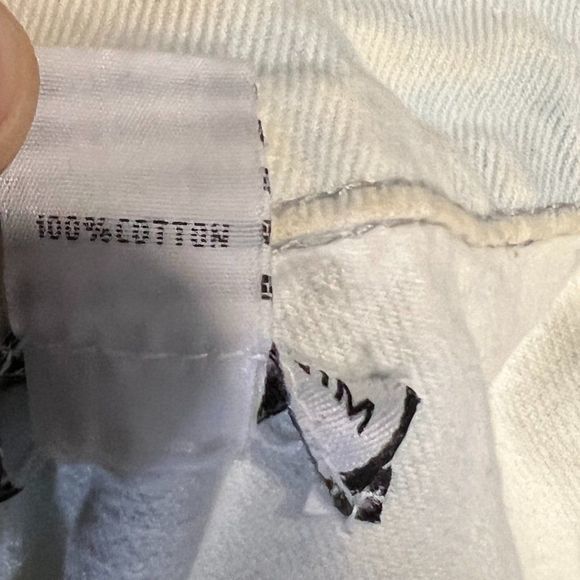 🌿4/$35🌿 REVAMPED DENIM Light Wash Distressed Jean Jacket (XL) - Picture 7 of 8